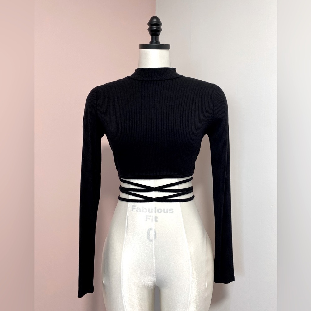 SANS SOUCI cropped backless ribbed top